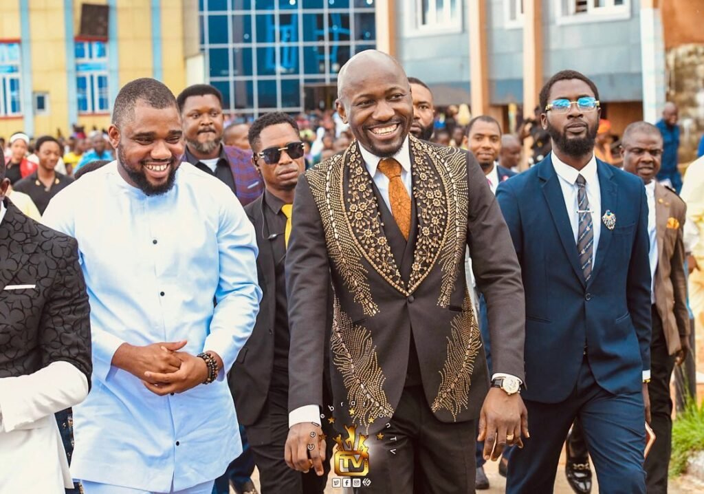 Femi Babs with Apostle Johnson Suleman