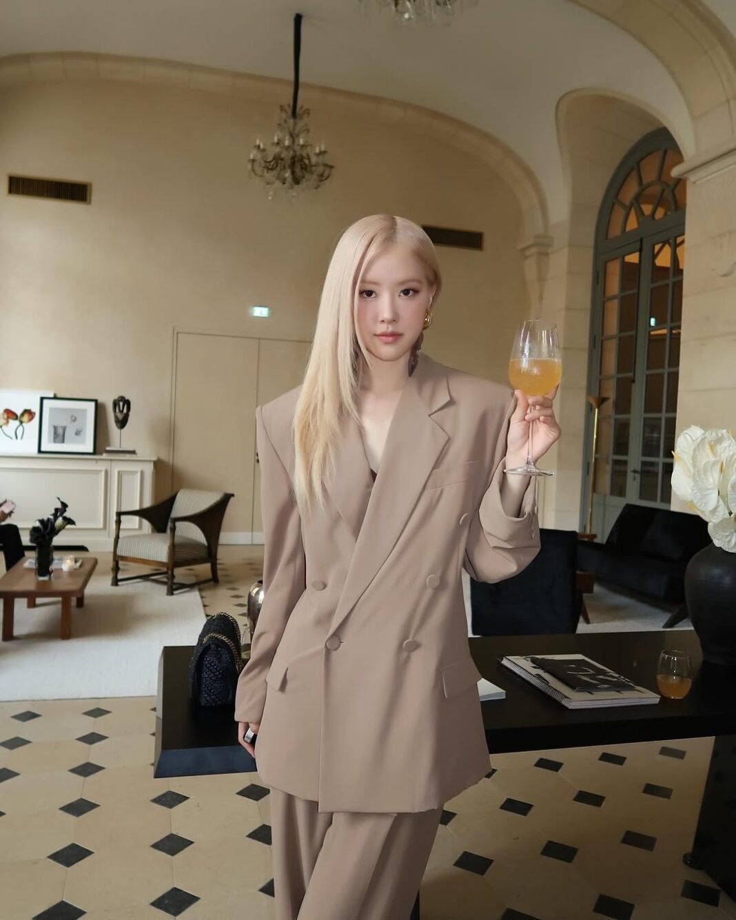 Rosé Biography, Age, Songs, Family, Net Worth - Charge9ja