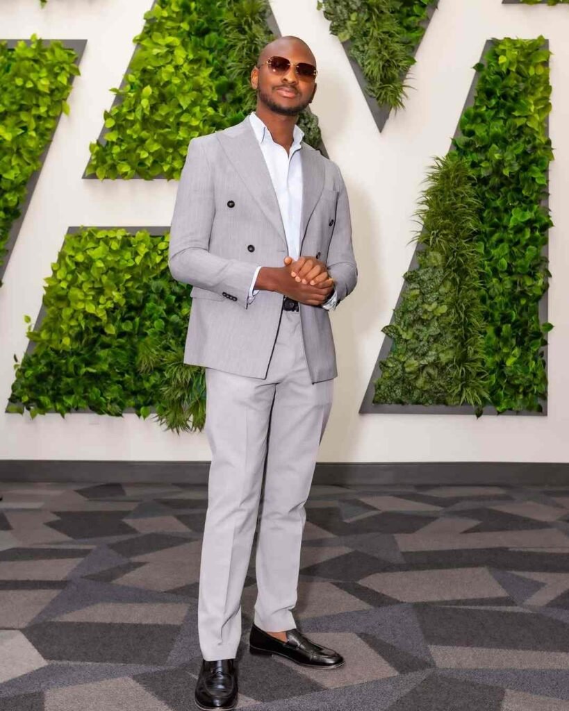 Ayo Akindipe Biography